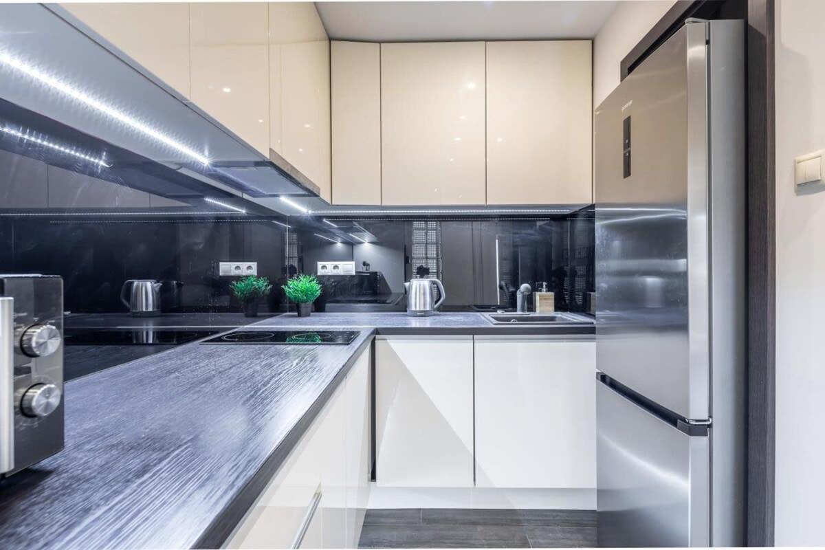 Cozy Quiet Apartment With A Balcony 부다페스트 외부 사진