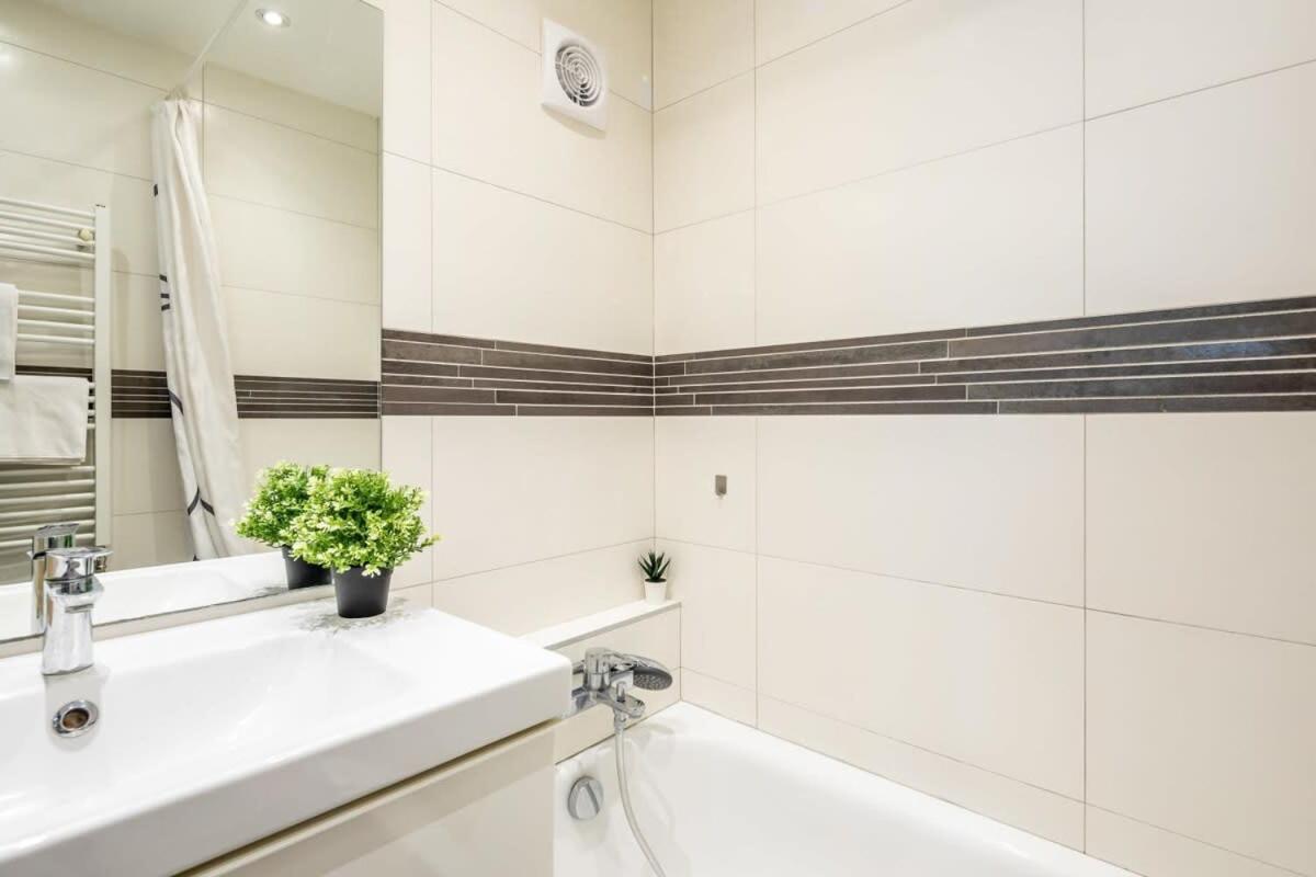 Cozy Quiet Apartment With A Balcony 부다페스트 외부 사진