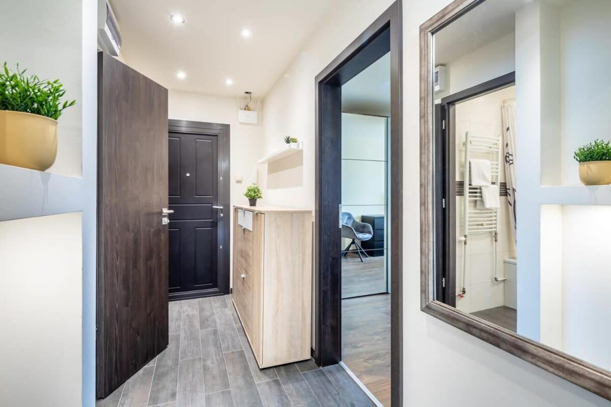 Cozy Quiet Apartment With A Balcony 부다페스트 외부 사진