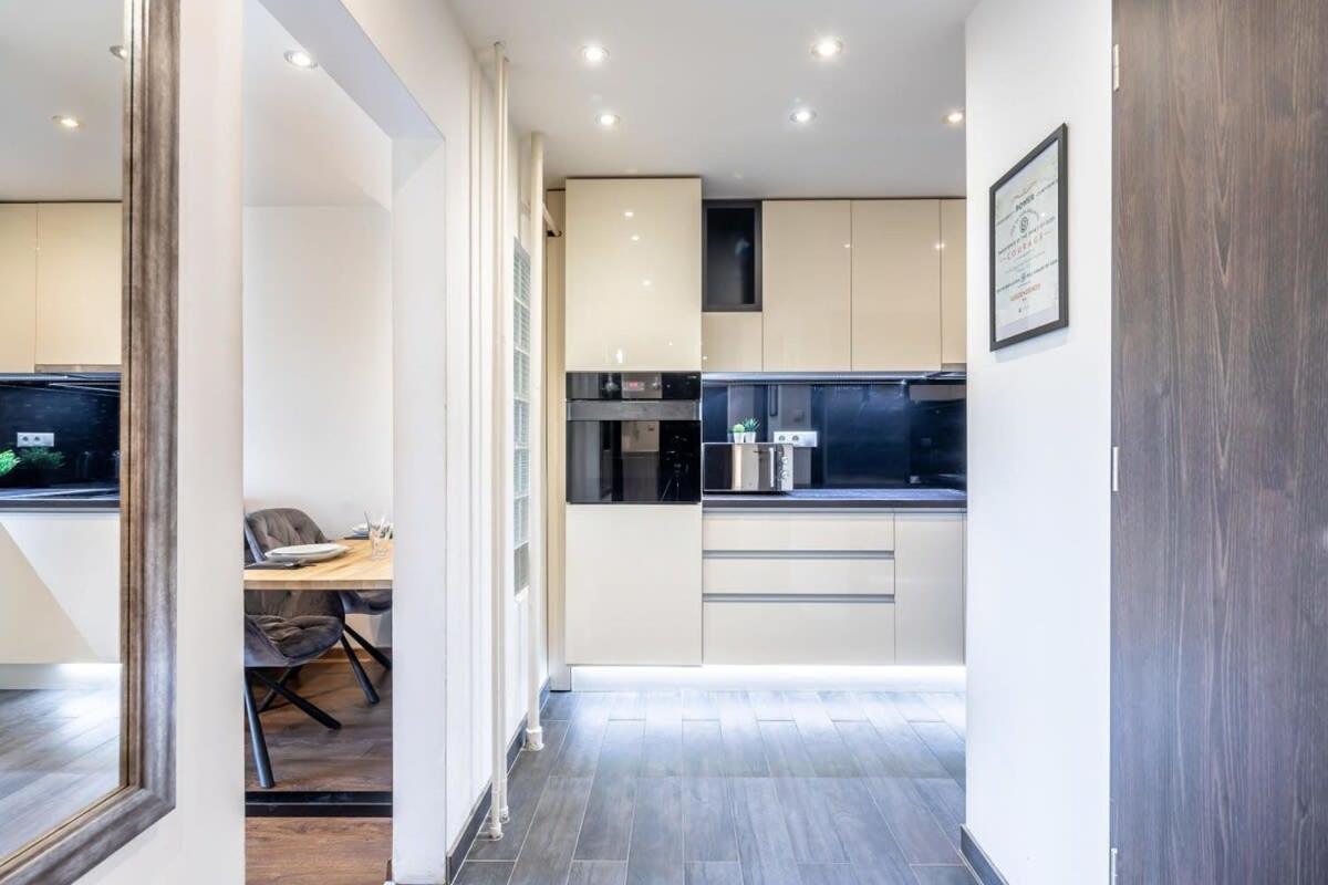 Cozy Quiet Apartment With A Balcony 부다페스트 외부 사진