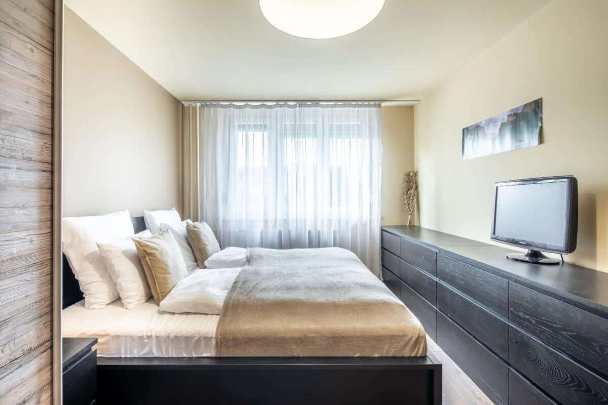 Cozy Quiet Apartment With A Balcony 부다페스트 외부 사진