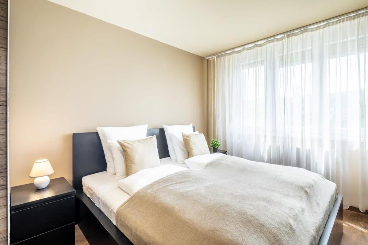 Cozy Quiet Apartment With A Balcony 부다페스트 외부 사진