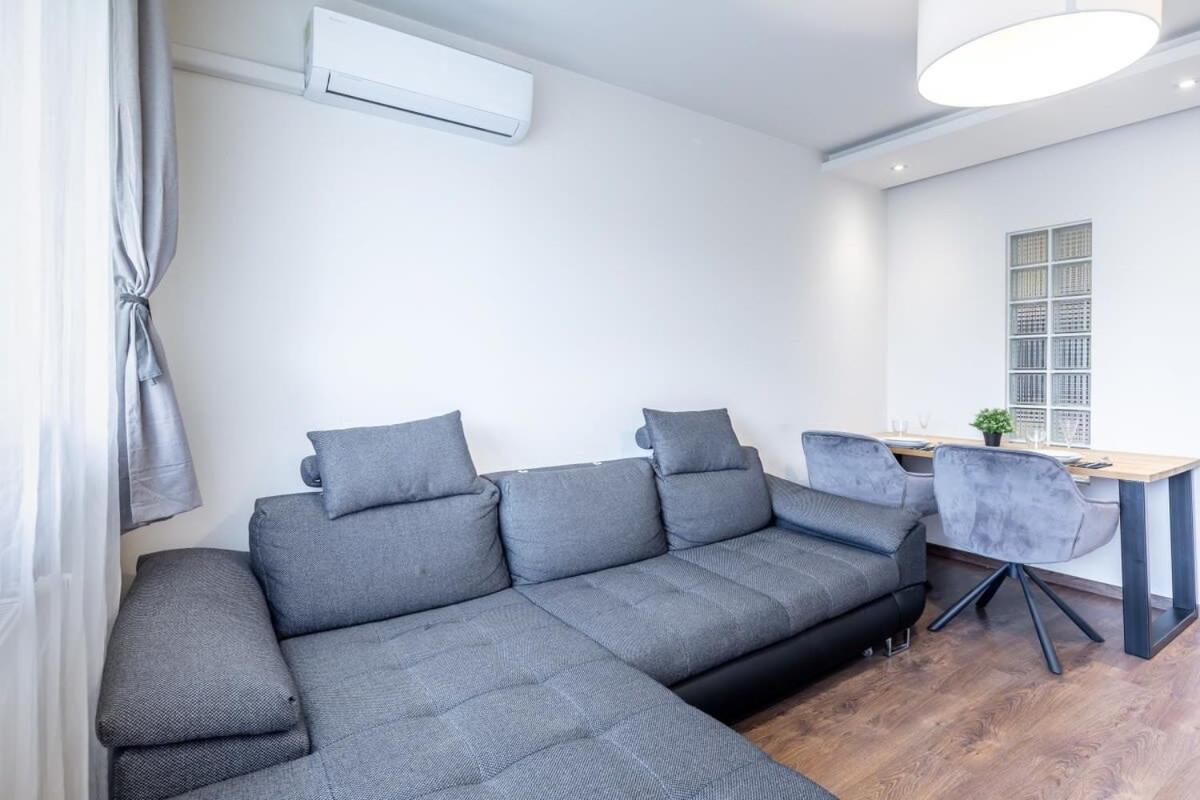 Cozy Quiet Apartment With A Balcony 부다페스트 외부 사진
