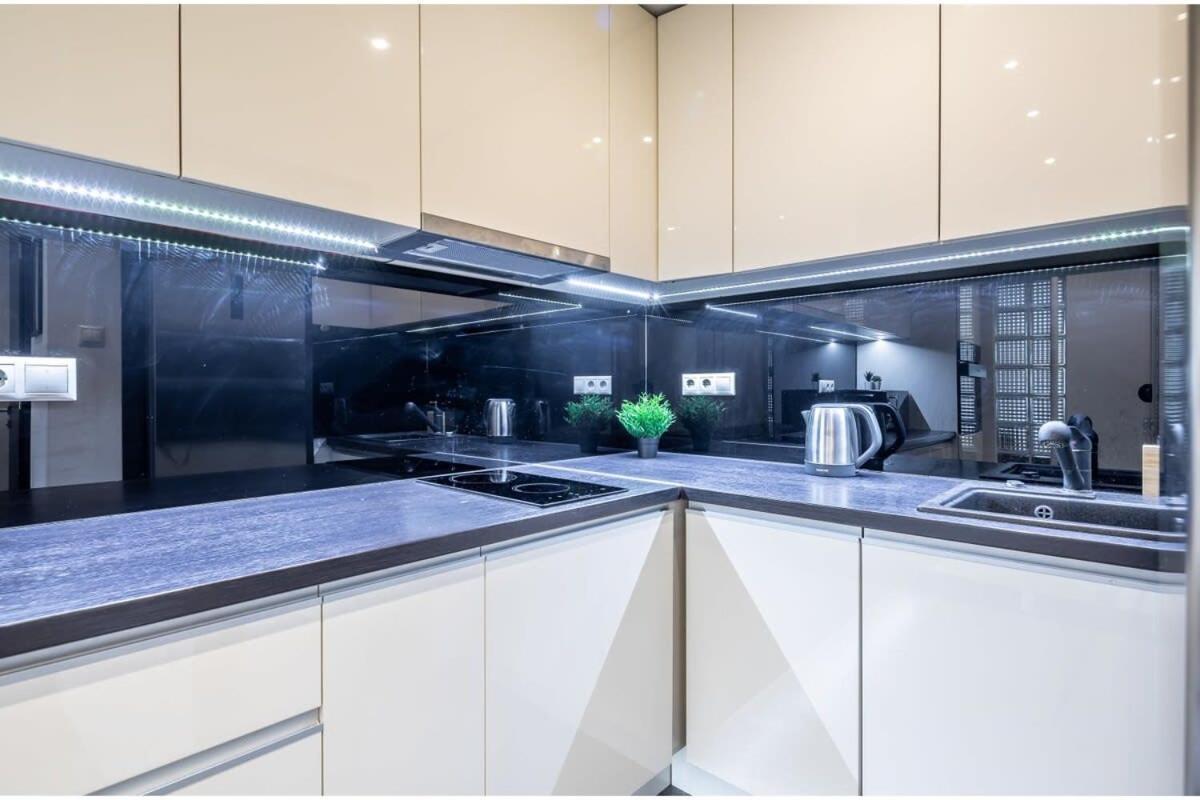 Cozy Quiet Apartment With A Balcony 부다페스트 외부 사진