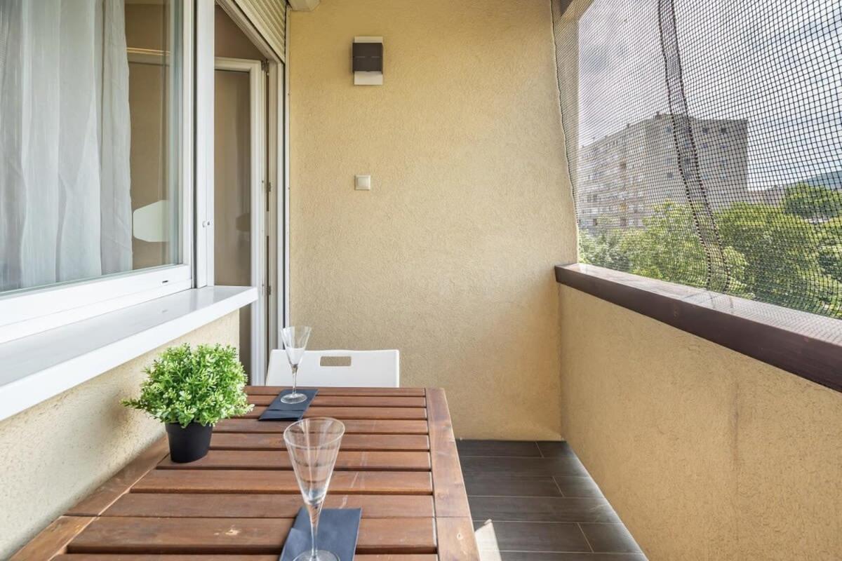 Cozy Quiet Apartment With A Balcony 부다페스트 외부 사진
